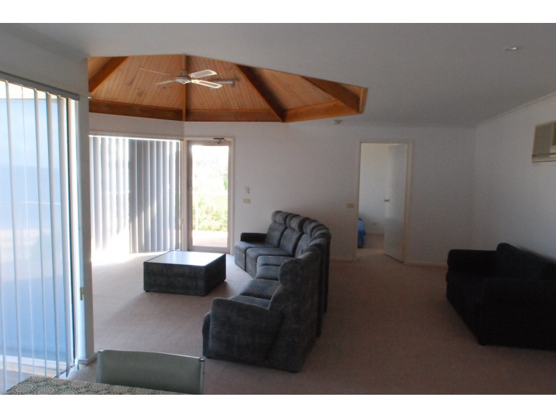 68 The Boulevarde, Loch Sport VIC 3851