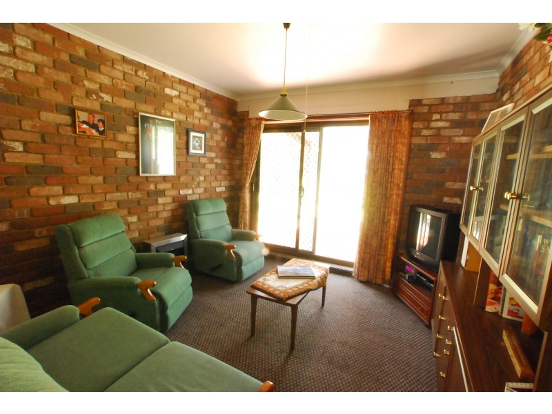 82 Lake Street, Loch Sport VIC 3851