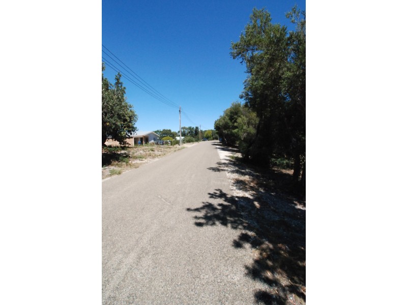 45 Goodlett Avenue, Loch Sport VIC 3851