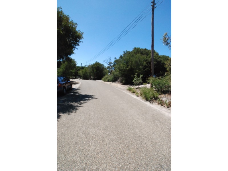 45 Goodlett Avenue, Loch Sport VIC 3851