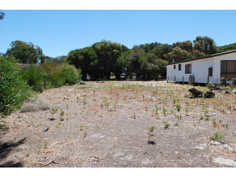 75 National Park Road, Loch Sport VIC 3851