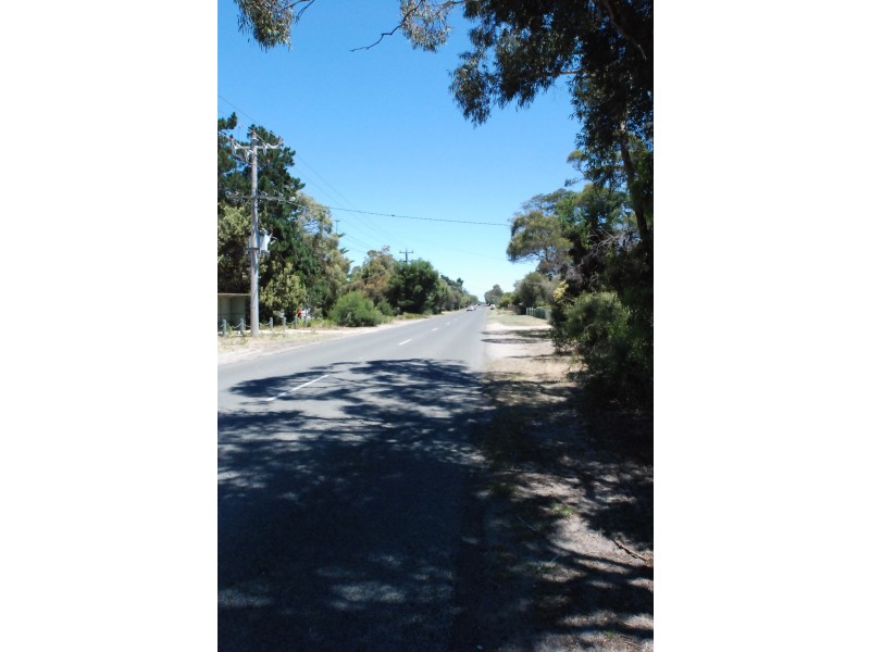 75 National Park Road, Loch Sport VIC 3851