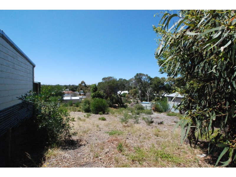 172 National Park Road, Loch Sport VIC 3851
