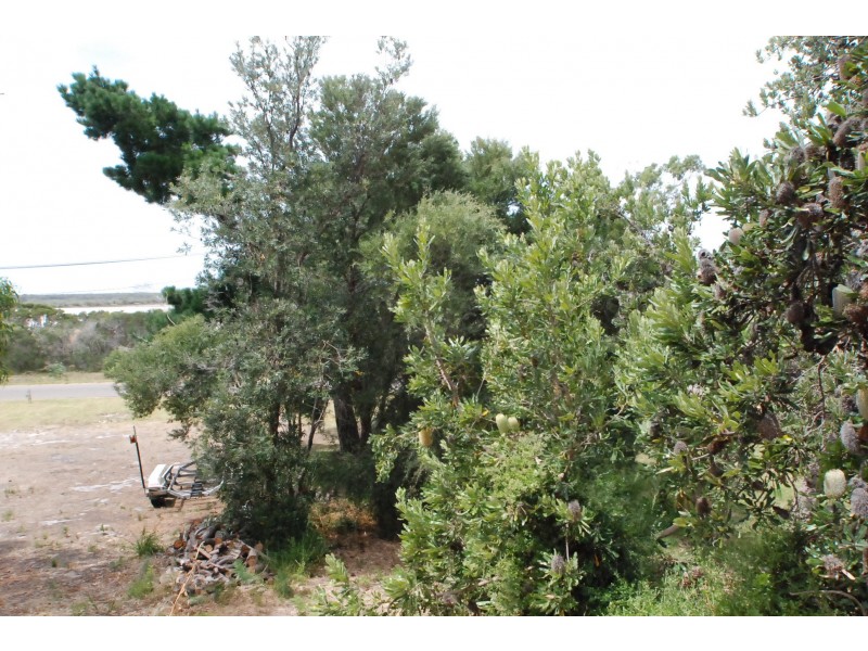 70 Wallaby Street, Loch Sport VIC 3851