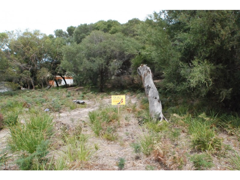 23, 25 & 27 Camerons Road, Loch Sport VIC 3851