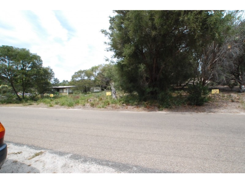 23, 25 & 27 Camerons Road, Loch Sport VIC 3851