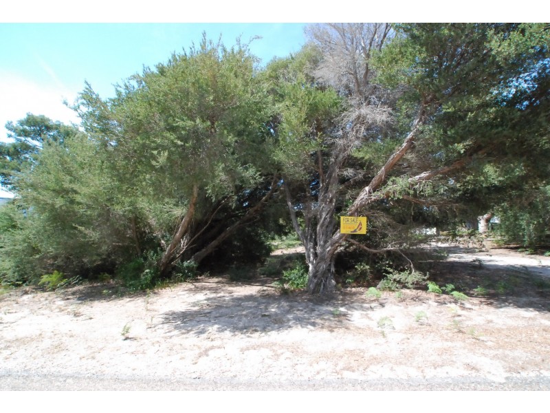 27 Goodlett Avenue, Loch Sport VIC 3851