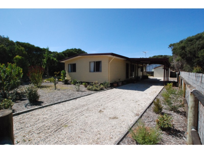 46-48 Central Avenue, Loch Sport VIC 3851