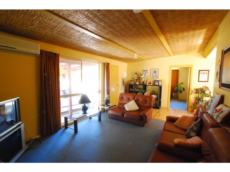 46-48 Central Avenue, Loch Sport VIC 3851