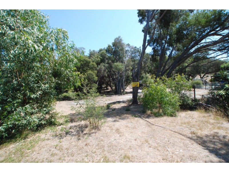 315 Natioal Park Road, Loch Sport VIC 3851