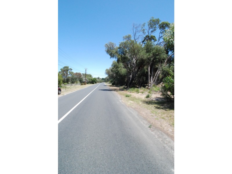 315 Natioal Park Road, Loch Sport VIC 3851