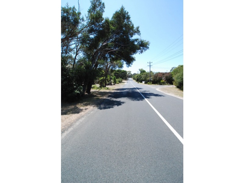 315 Natioal Park Road, Loch Sport VIC 3851