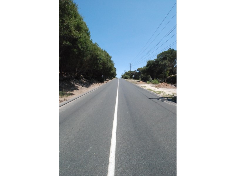 320 National Park Road, Loch Sport VIC 3851