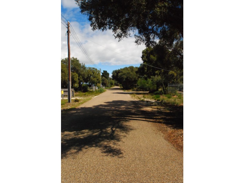 47 Central Avenue, Loch Sport VIC 3851