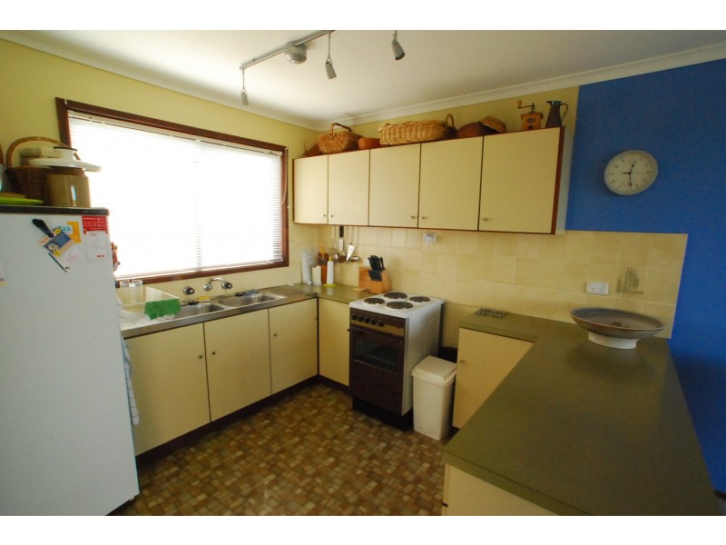 95 White Crescent, Loch Sport VIC 3851