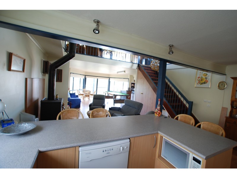 28 Marina Drive, Loch Sport VIC 3851