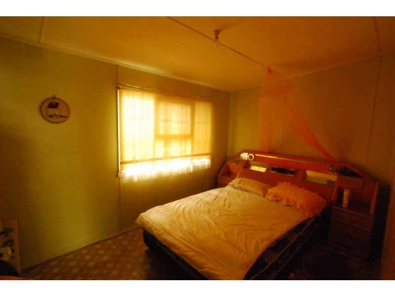 10 Sanctuary Road, Loch Sport VIC 3851