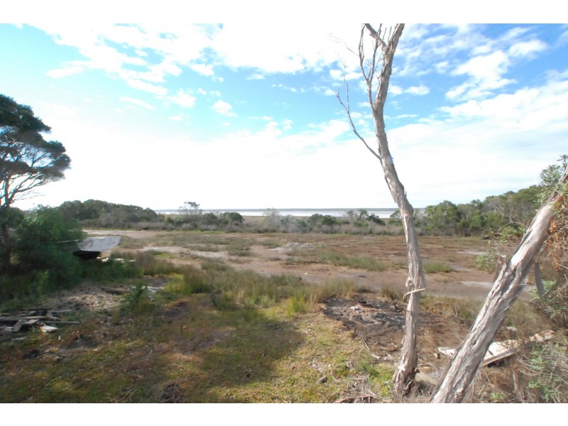 10 Sanctuary Road, Loch Sport VIC 3851