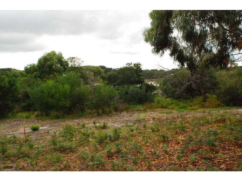 25 Goodlett Avenue, Loch Sport VIC 3851