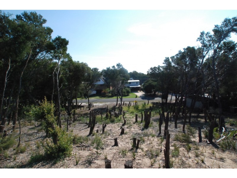 71 Seagull Drive, Loch Sport VIC 3851