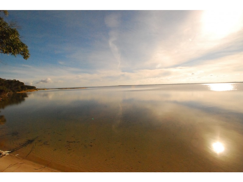 9 Toorak Avenue, Loch Sport VIC 3851