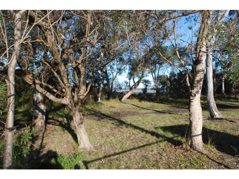 8 Sandra Court, Loch Sport VIC 3851