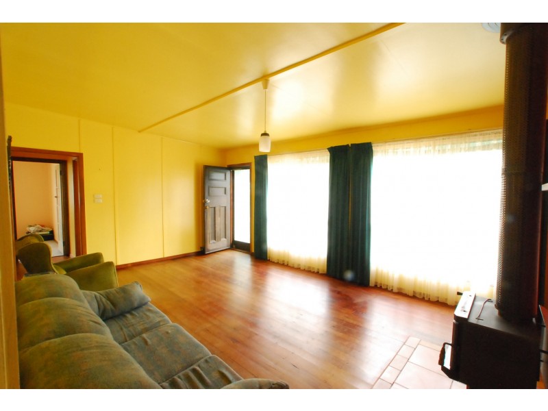 5 Wallaby Street, Loch Sport VIC 3851