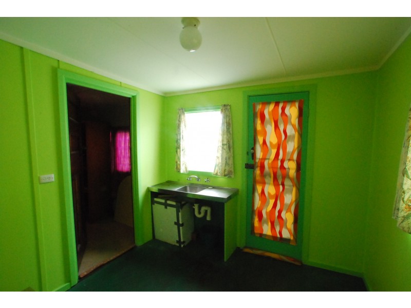 5 Wallaby Street, Loch Sport VIC 3851