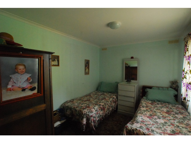 49 Camerons Road, Loch Sport VIC 3851