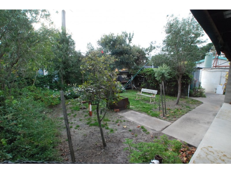 49 Camerons Road, Loch Sport VIC 3851