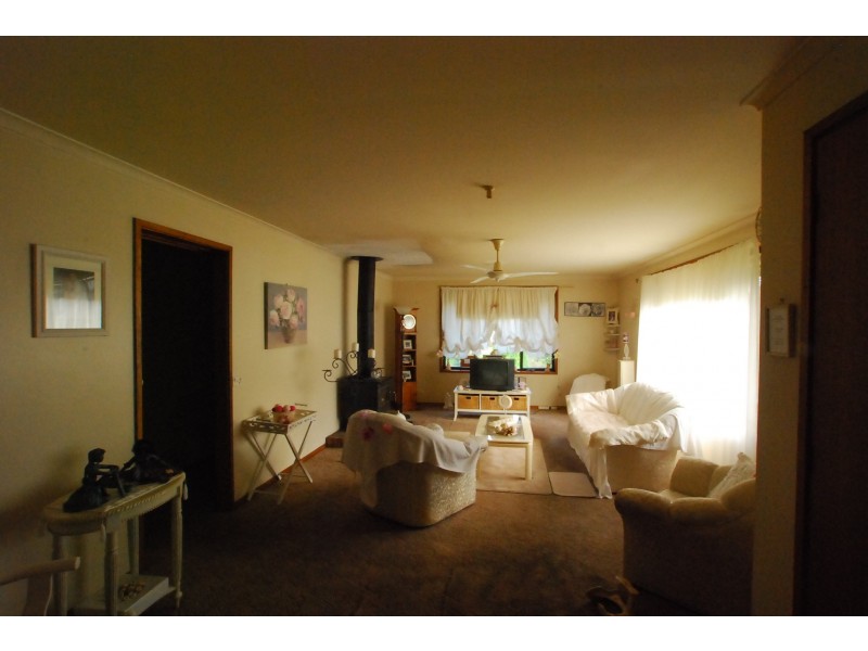 108 Lake Street, Loch Sport VIC 3851