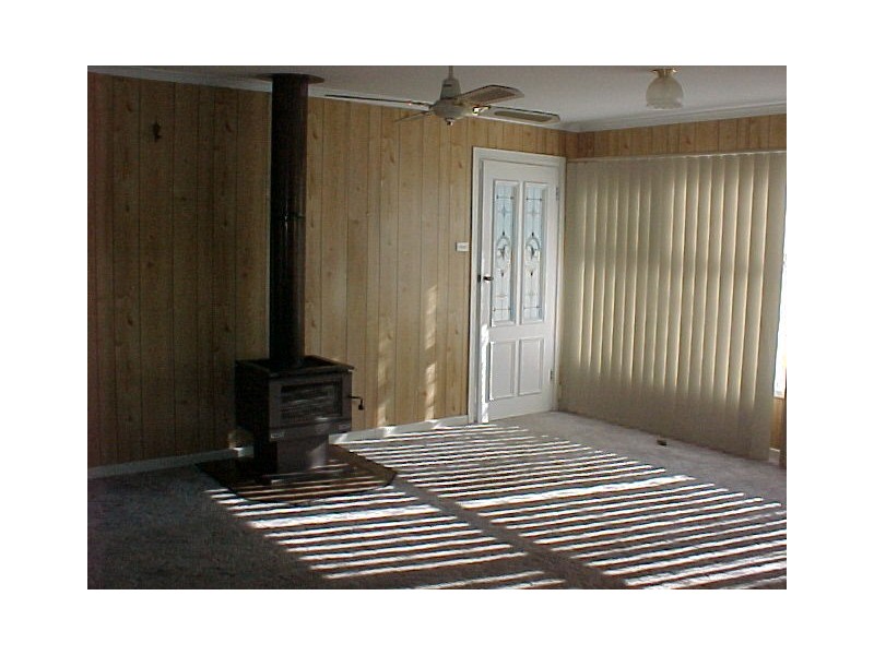 12 Wattle Grove, Loch Sport VIC 3851