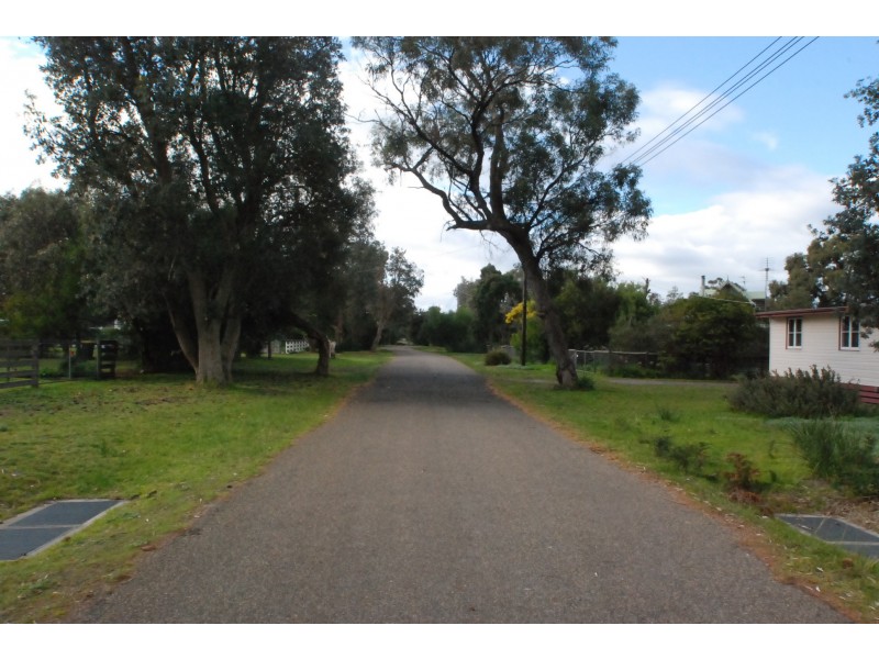 66 Campbell Street, Loch Sport VIC 3851