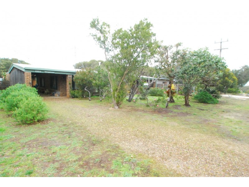 200 National Park Road, Loch Sport VIC 3851