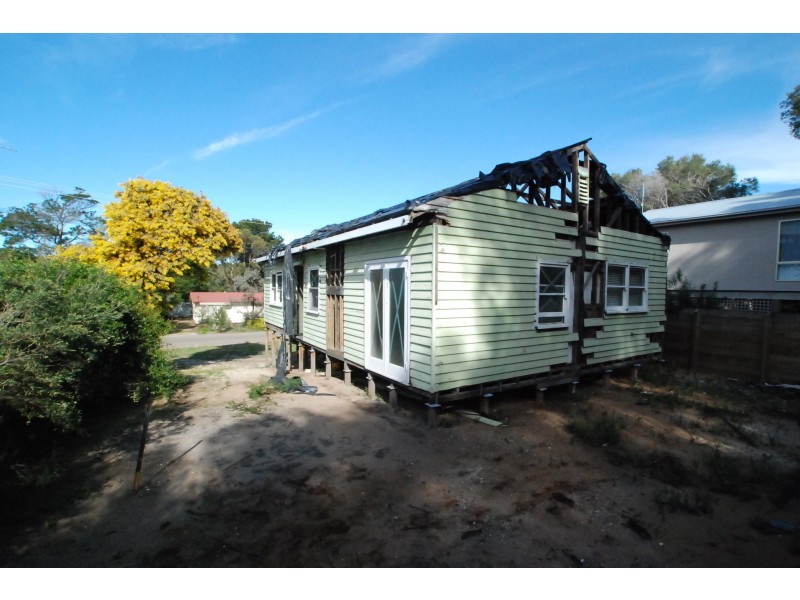 75 Toorak Avenue, Loch Sport VIC 3851