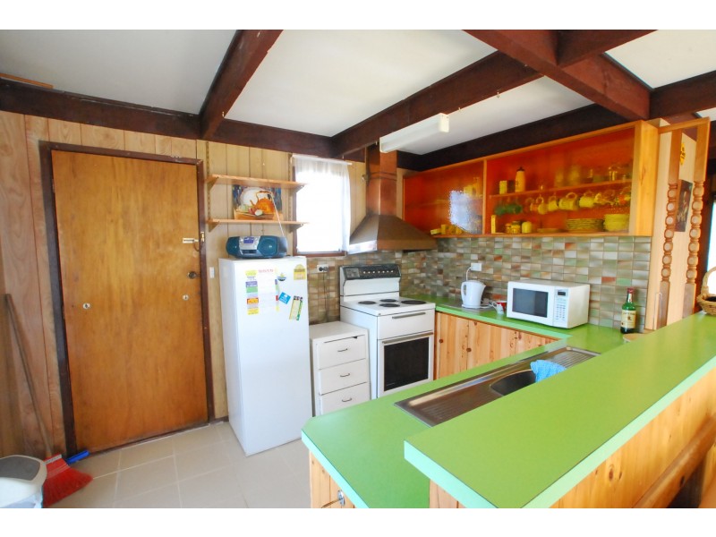 6 Karen Court, Loch Sport VIC 3851