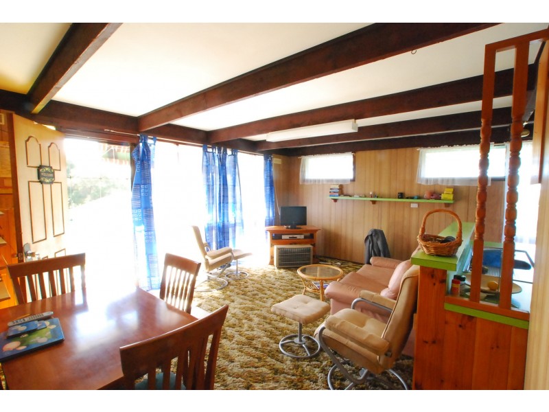 6 Karen Court, Loch Sport VIC 3851