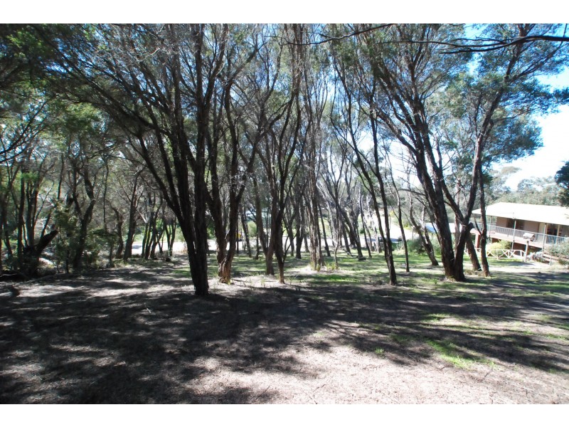 4 Wallaby Street, Loch Sport VIC 3851