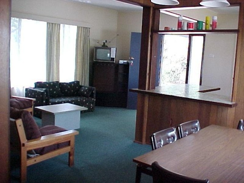 8 Wattle Grove, Loch Sport VIC 3851