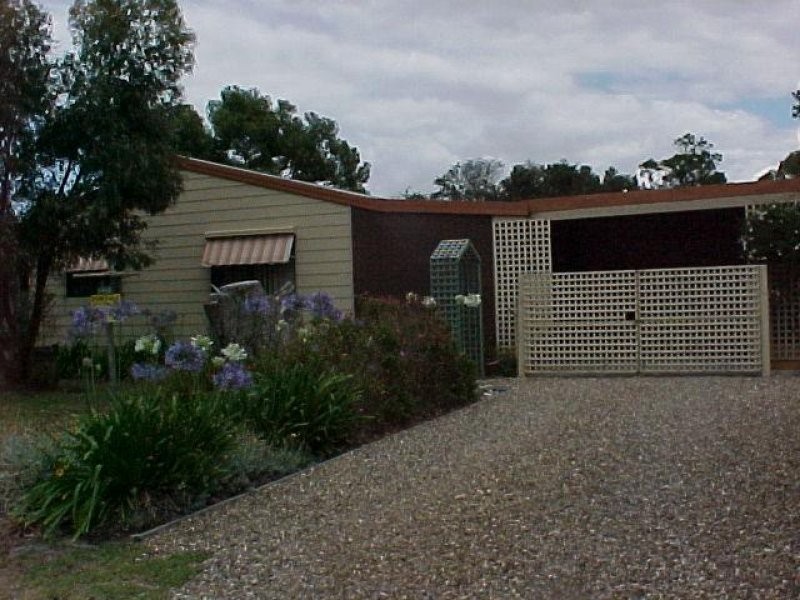 14 Robin Street, Loch Sport VIC 3851