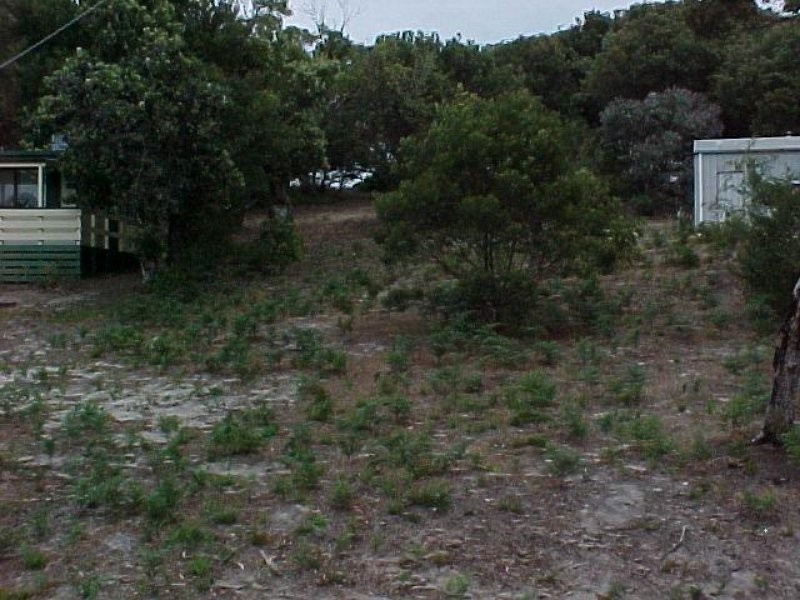 Camerons Road, Loch Sport VIC 3851