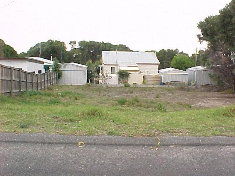 46 Wattle Grove, Loch Sport VIC 3851