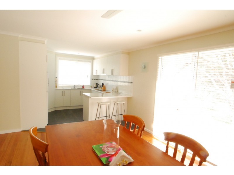 5 Bluff Drive, Loch Sport VIC 3851