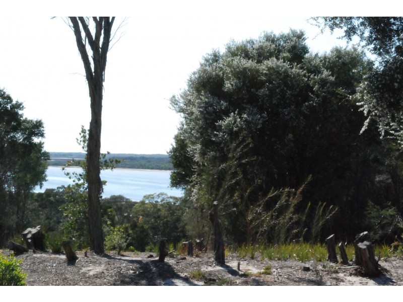 30 White Crescent, Loch Sport VIC 3851