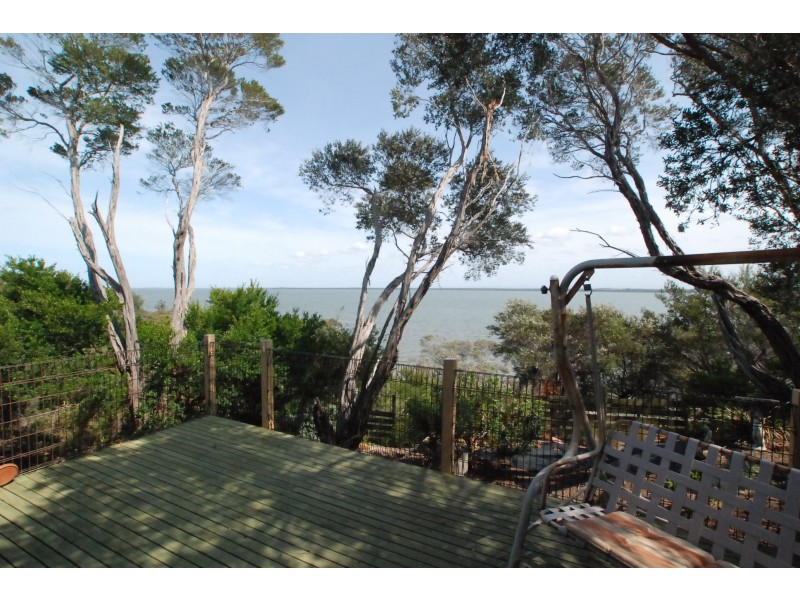 27 Toorak Avenue, Loch Sport VIC 3851