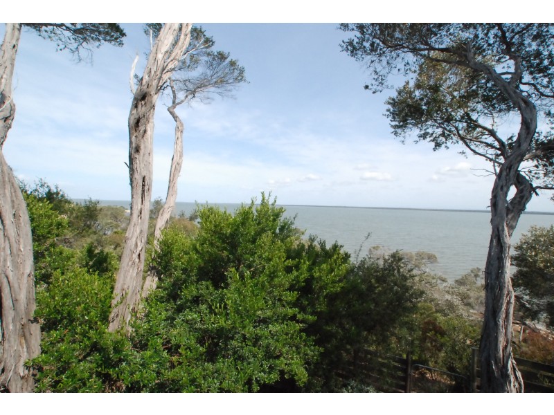 27 Toorak Avenue, Loch Sport VIC 3851