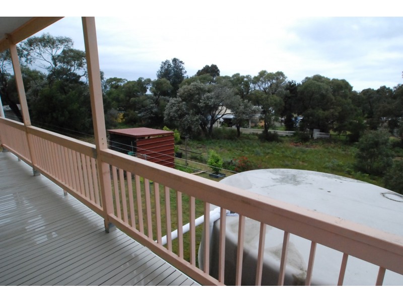 42 Goodlett Avenue, Loch Sport VIC 3851