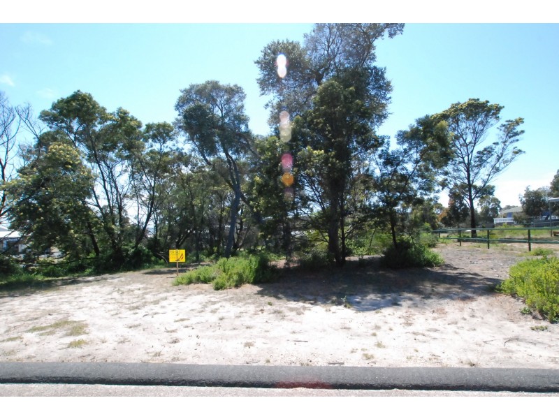 30 & 32 Cove Street, Loch Sport VIC 3851