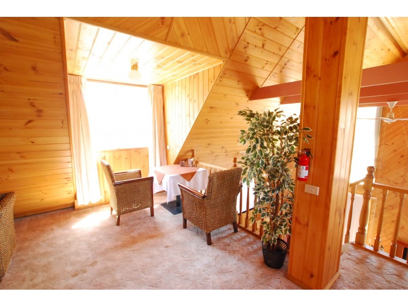 12 Central Avenue, Loch Sport VIC 3851