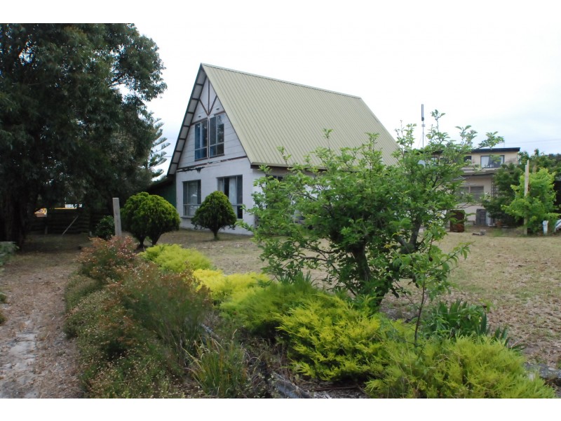 92 Goodlett Avenue, Loch Sport VIC 3851